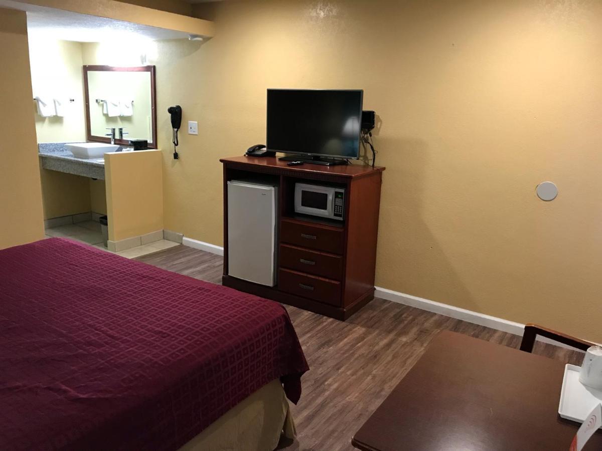Travelodge By Wyndham San Diego Seaworld Экстерьер фото