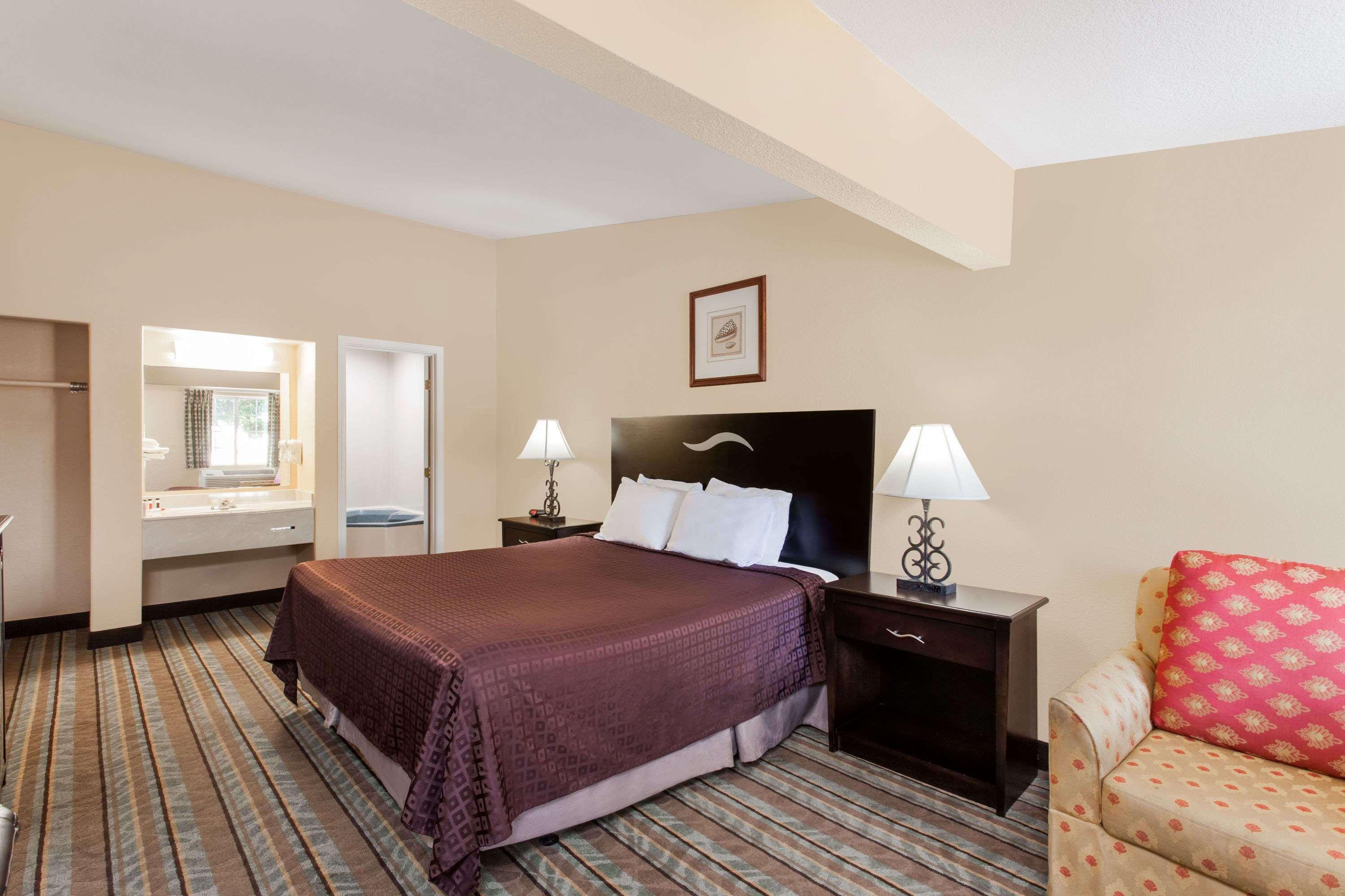 Travelodge By Wyndham San Diego Seaworld Экстерьер фото