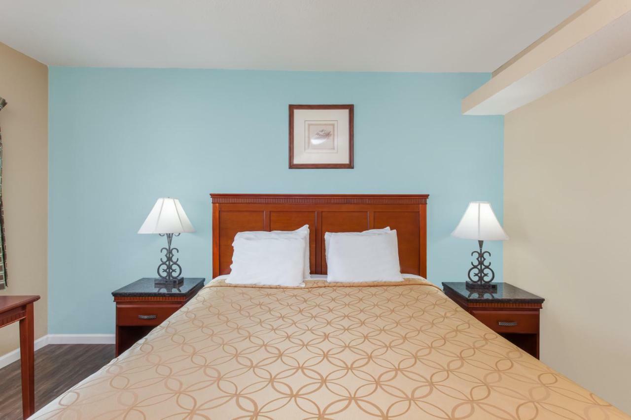 Travelodge By Wyndham San Diego Seaworld Экстерьер фото