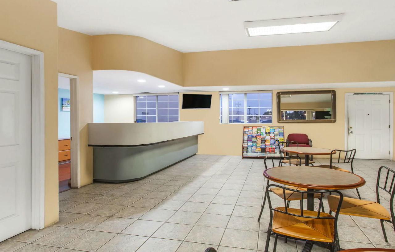 Travelodge By Wyndham San Diego Seaworld Экстерьер фото